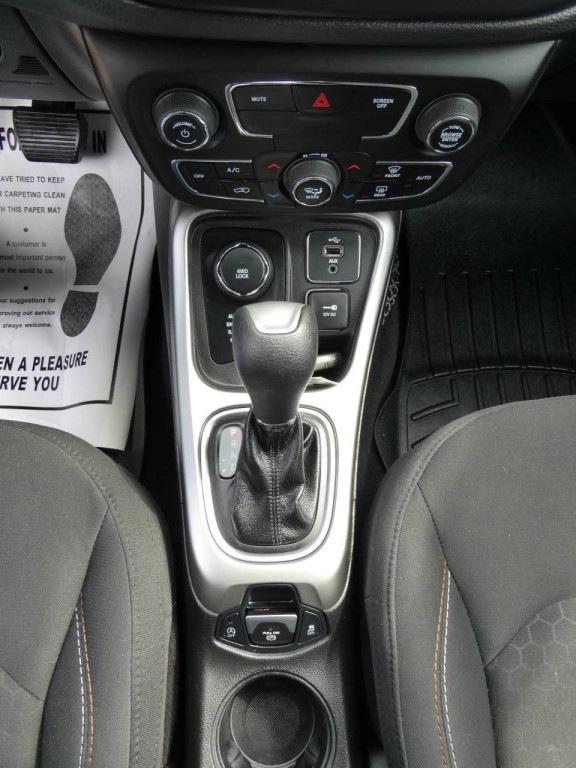 2019 Jeep Compass Image 19
