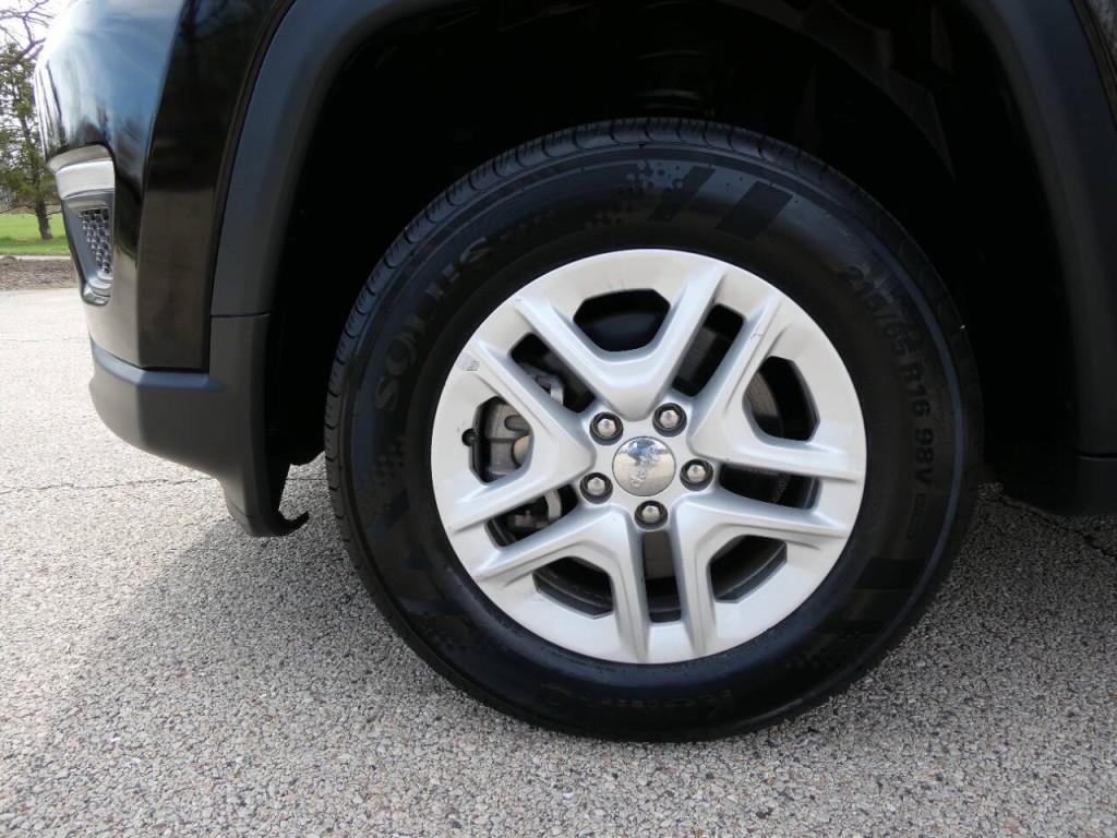 2019 Jeep Compass Image 31