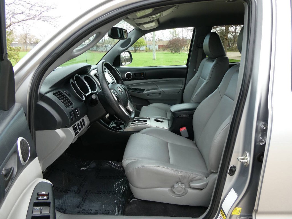 2014 Toyota Tacoma Image 9