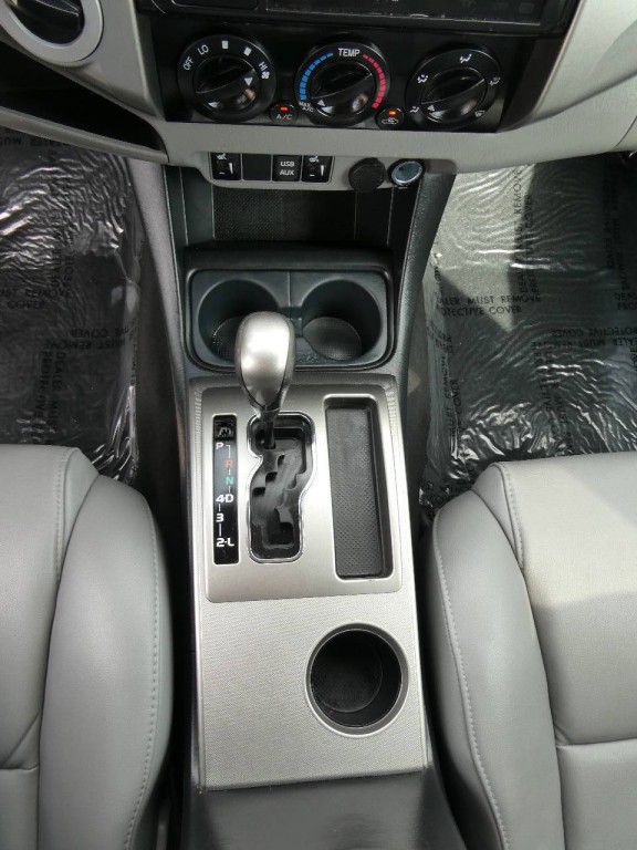 2014 Toyota Tacoma Image 21