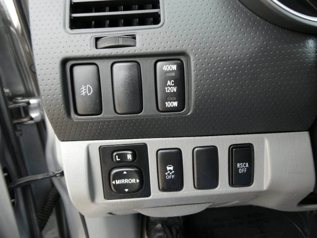 2014 Toyota Tacoma Image 23