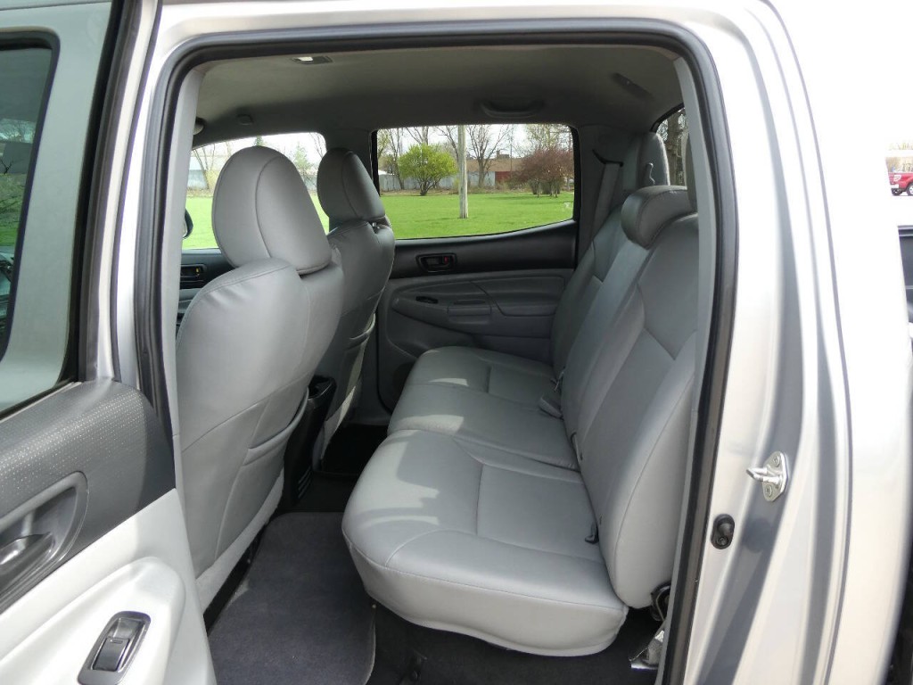 2014 Toyota Tacoma Image 26