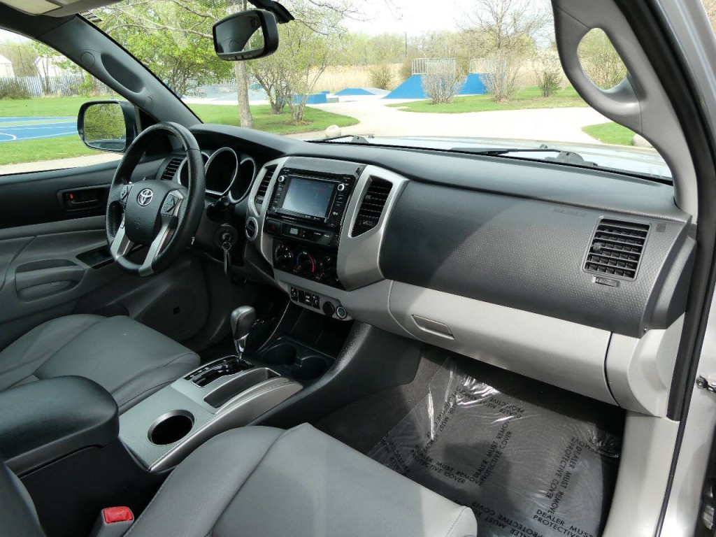 2014 Toyota Tacoma Image 29
