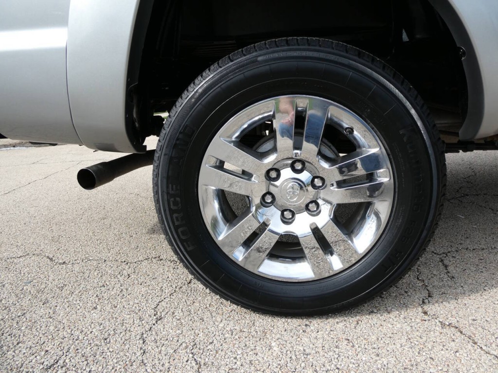 2014 Toyota Tacoma Image 32