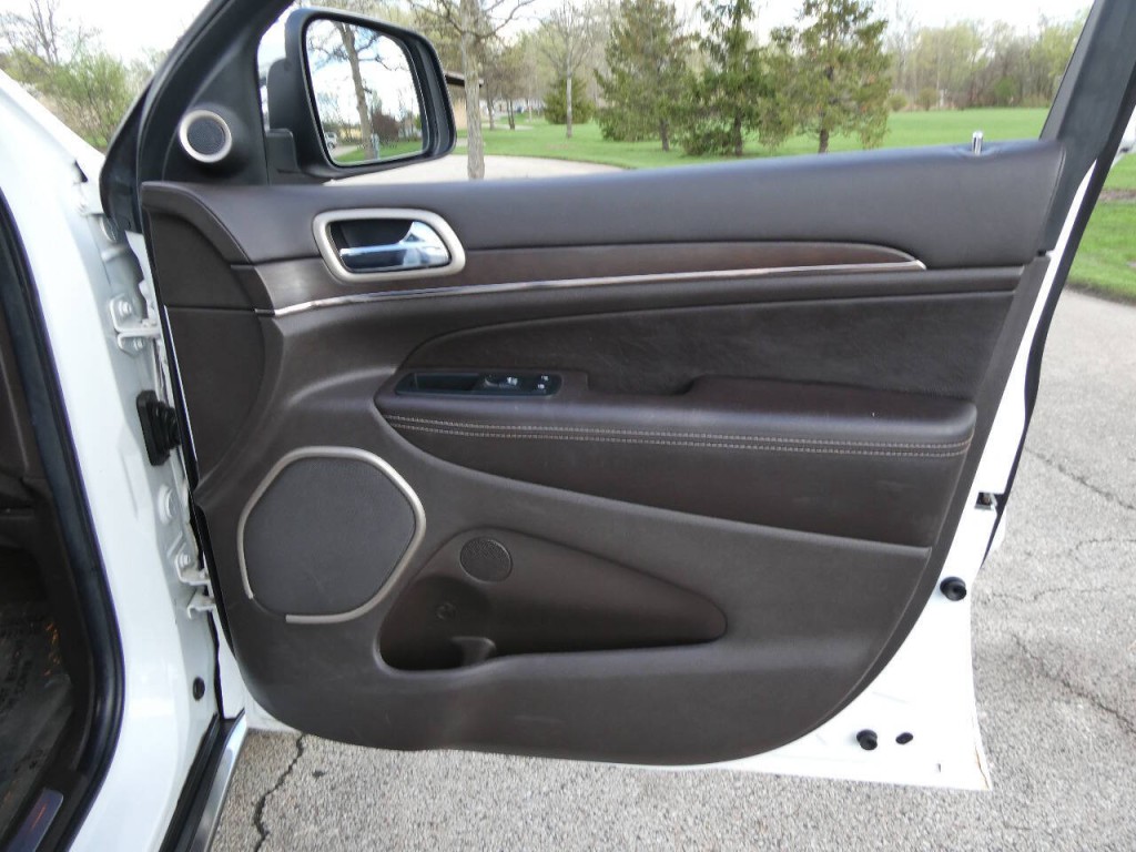 2014 Jeep Grand Cherokee Image 38