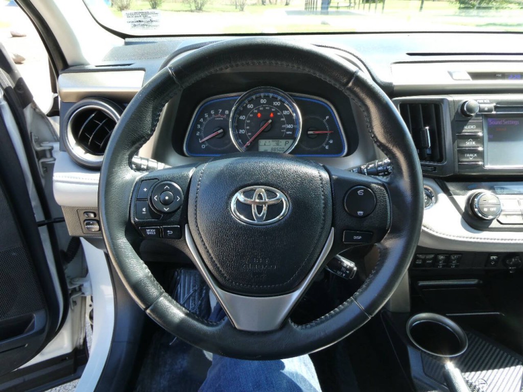 2013 Toyota Rav4 Image 11