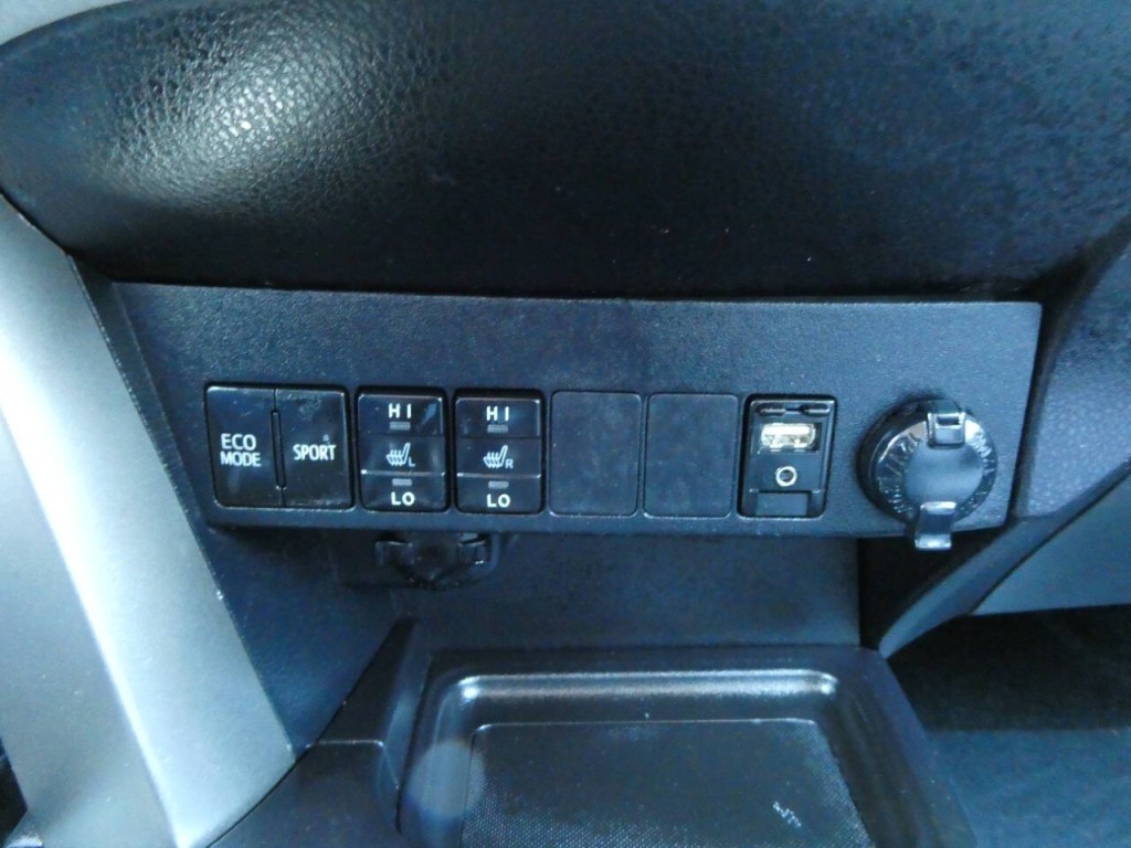 2013 Toyota Rav4 Image 21