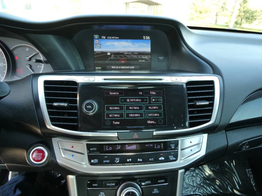 2015 Honda Accord Image 17
