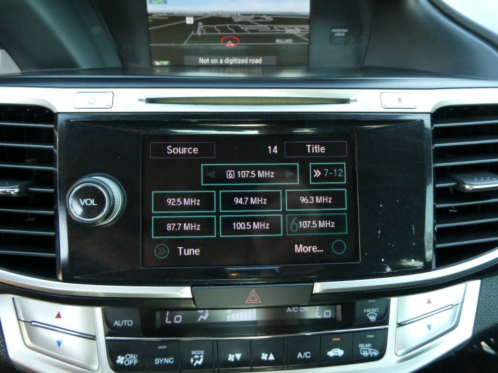 2015 Honda Accord Image 19