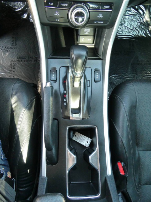 2015 Honda Accord Image 22