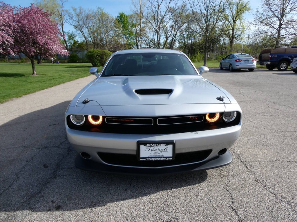 2023 Dodge Challenger Image 2