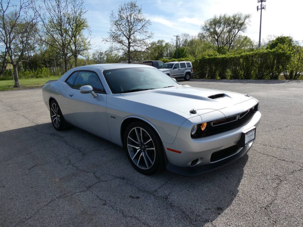 2023 Dodge Challenger Image 3