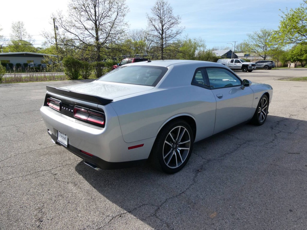 2023 Dodge Challenger Image 5