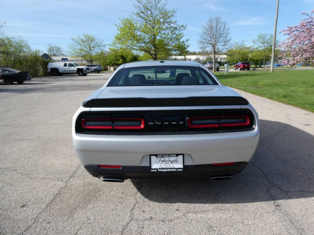 2023 Dodge Challenger Image 6