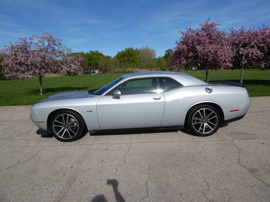 2023 Dodge Challenger Image 8