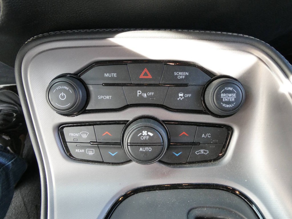 2023 Dodge Challenger Image 19