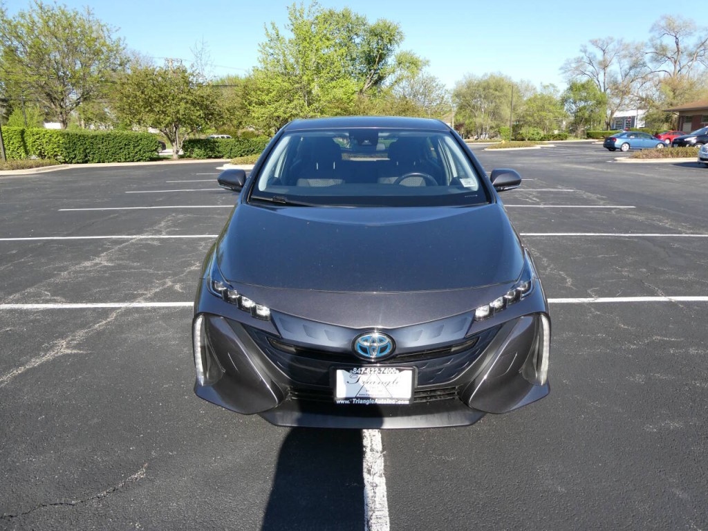 2017 Toyota Prius Image 2