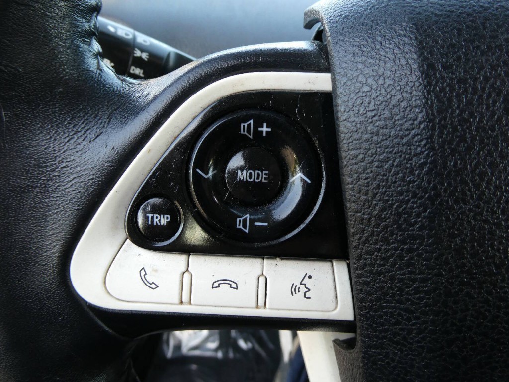 2017 Toyota Prius Image 12