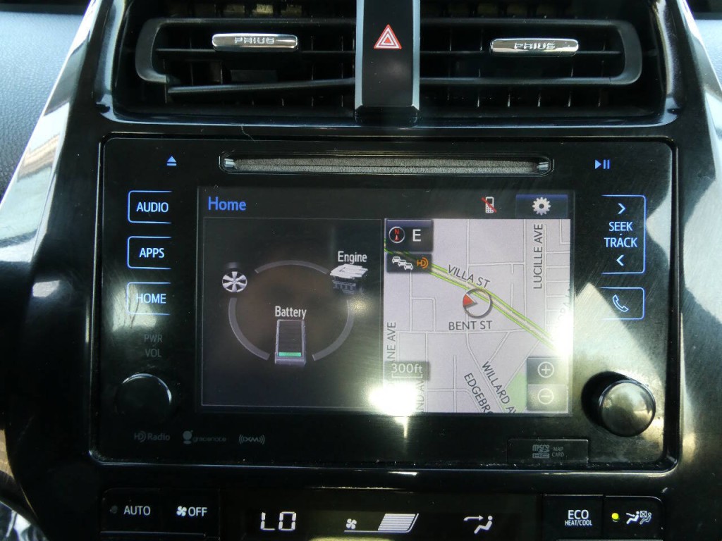 2017 Toyota Prius Image 18