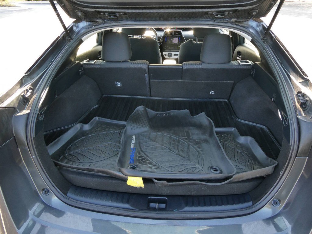 2017 Toyota Prius Image 24