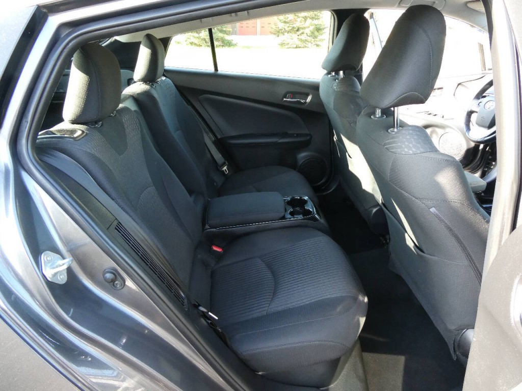 2017 Toyota Prius Image 25