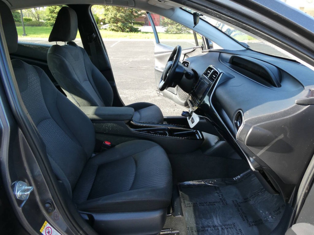 2017 Toyota Prius Image 26