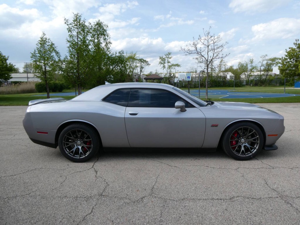 2015 Dodge Challenger Image 4