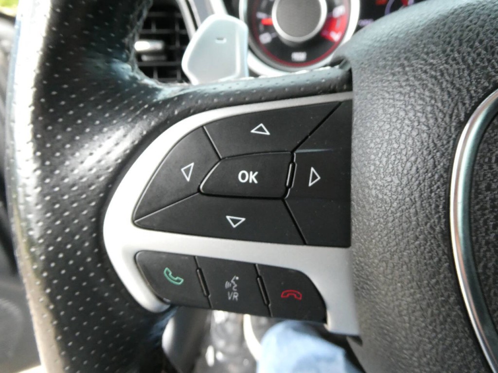 2015 Dodge Challenger Image 13