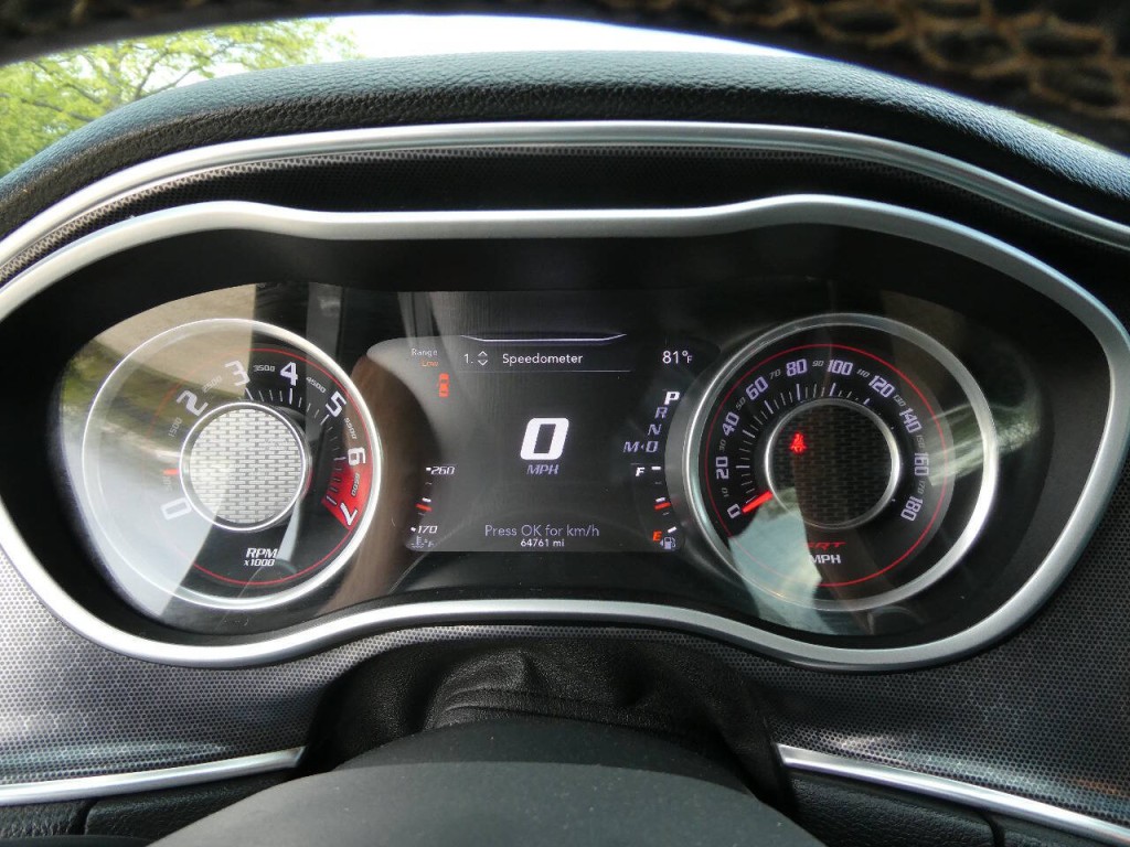 2015 Dodge Challenger Image 15