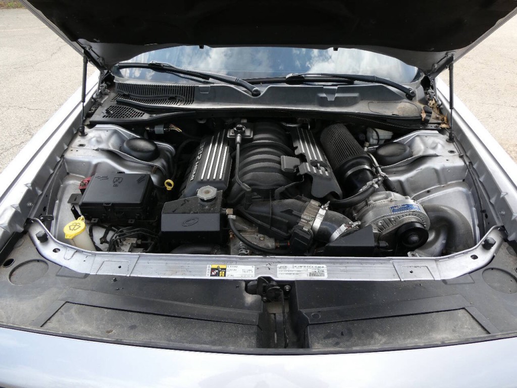2015 Dodge Challenger Image 31