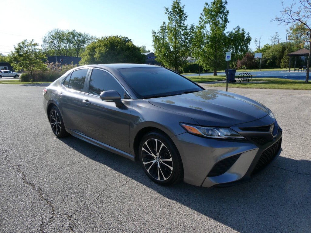 2018 Toyota Camry Image 3