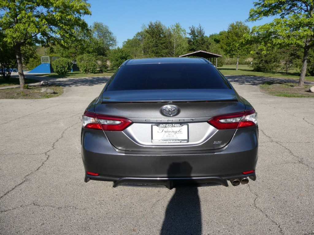 2018 Toyota Camry Image 6