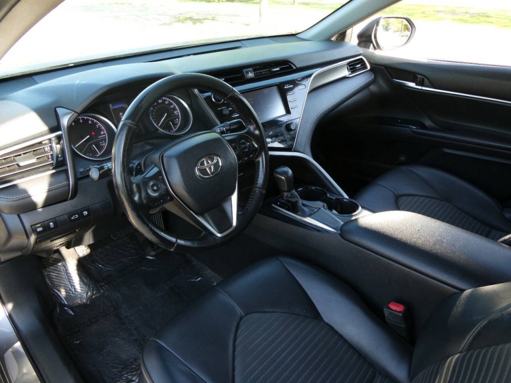 2018 Toyota Camry Image 10