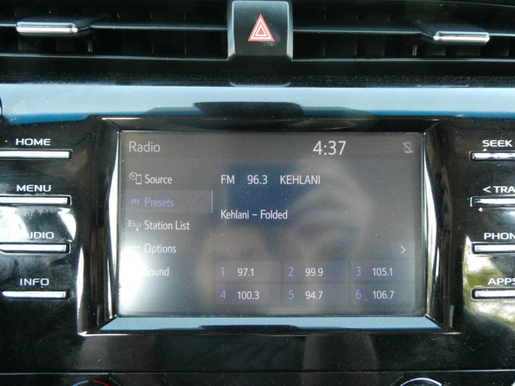 2018 Toyota Camry Image 18