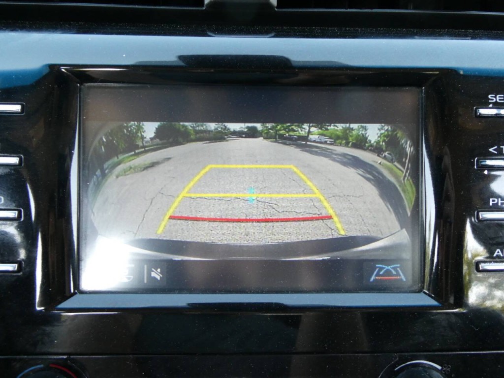 2018 Toyota Camry Image 19