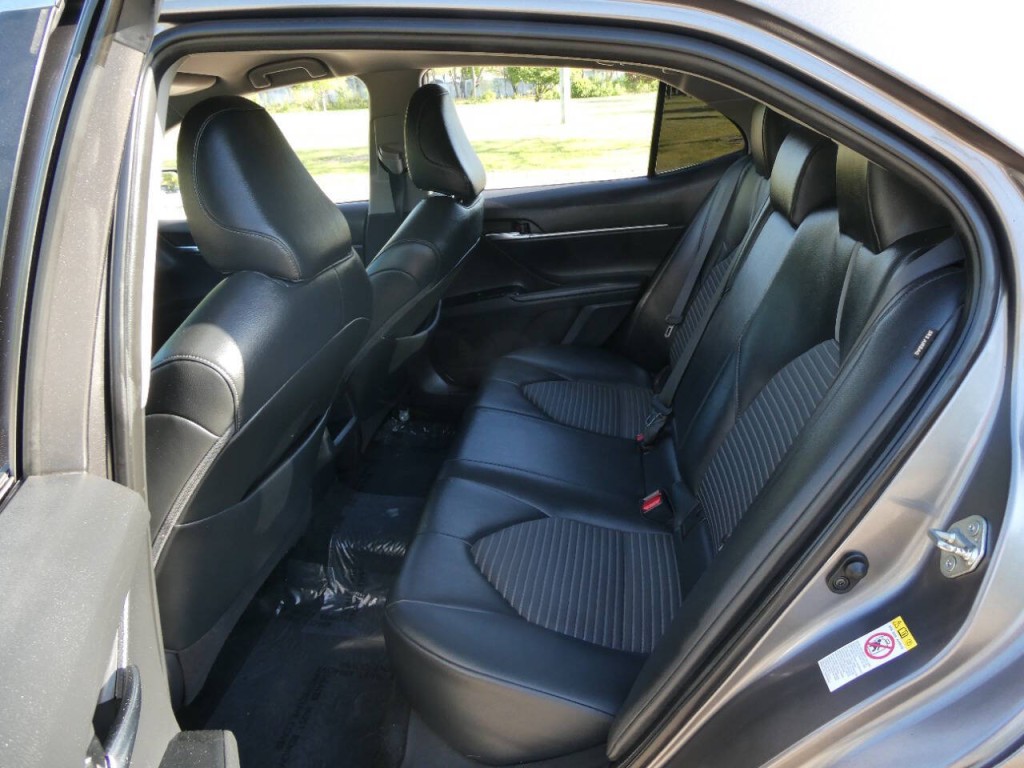 2018 Toyota Camry Image 23