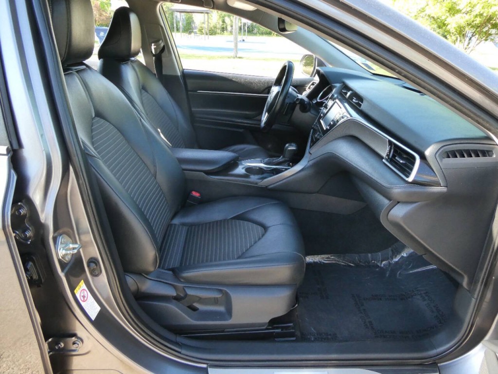 2018 Toyota Camry Image 25