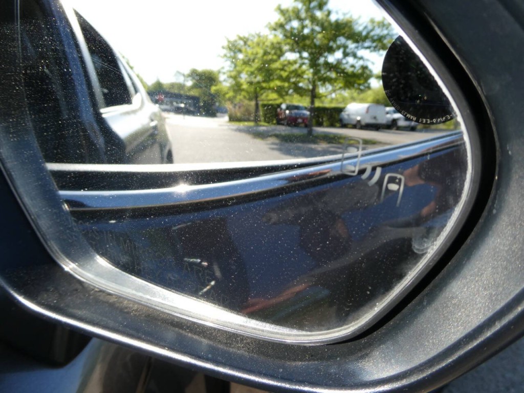 2018 Toyota Camry Image 27