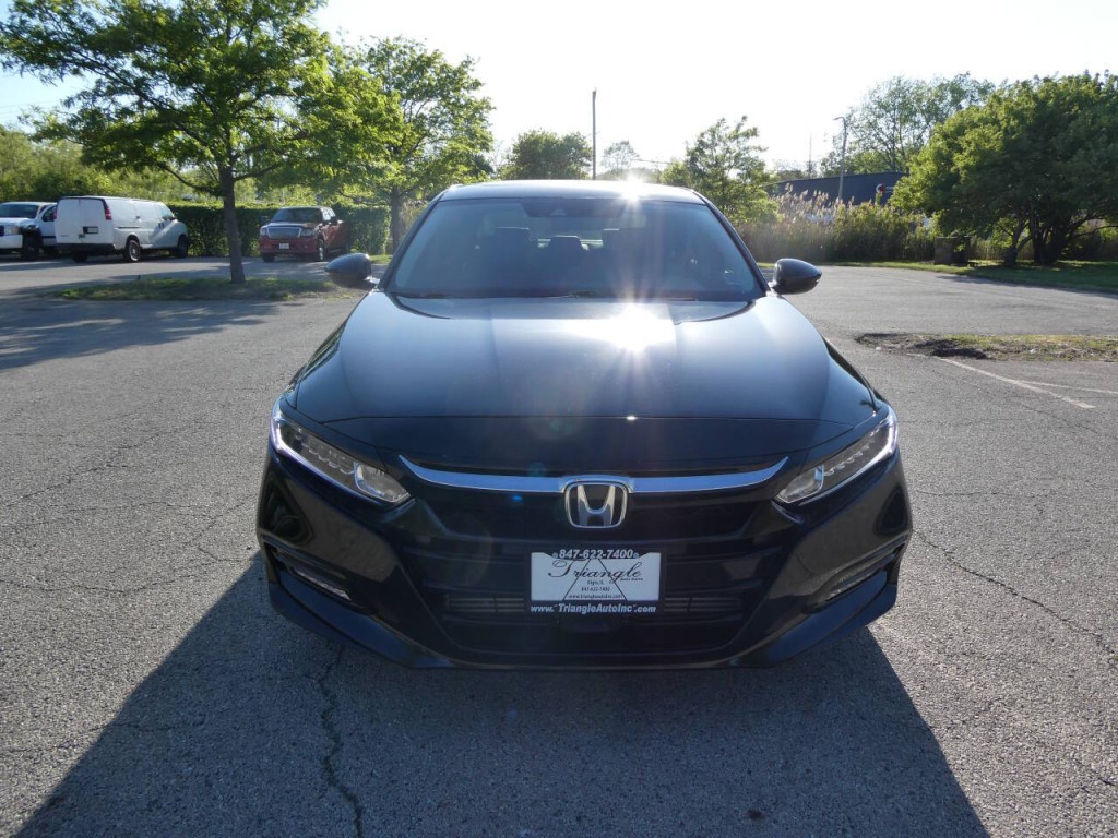 2018 Honda Accord Image 2
