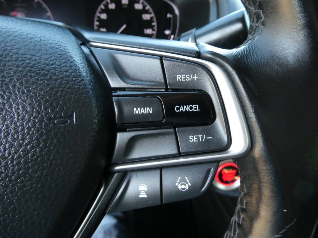 2018 Honda Accord Image 13