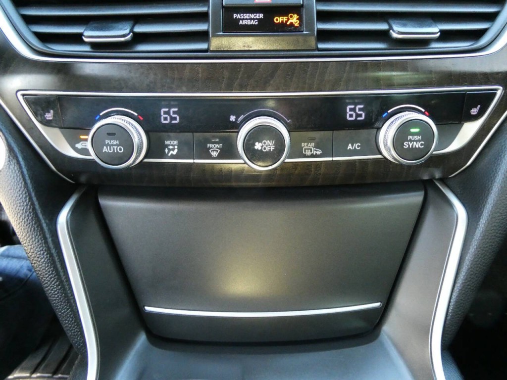 2018 Honda Accord Image 20
