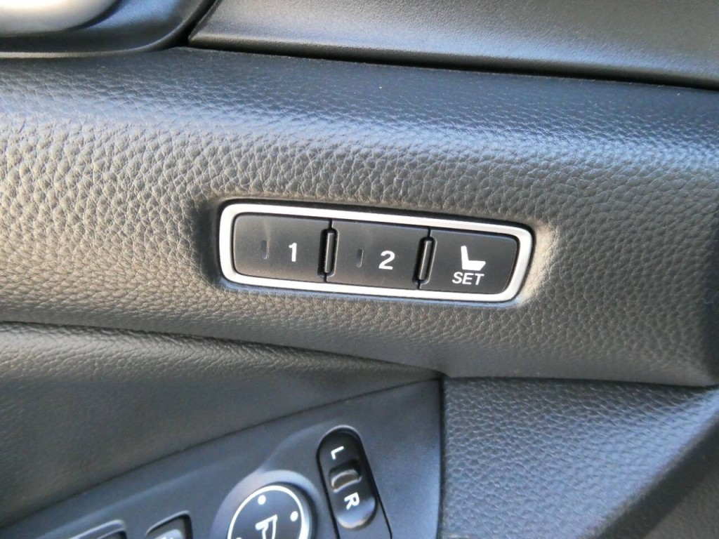 2018 Honda Accord Image 27