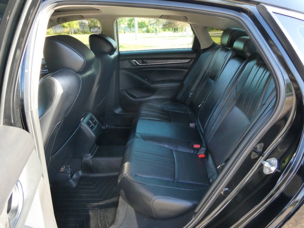2018 Honda Accord Image 29