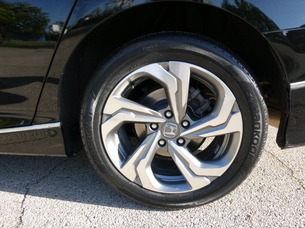2018 Honda Accord Image 34