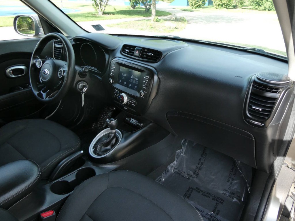2019 Kia Soul Image 28