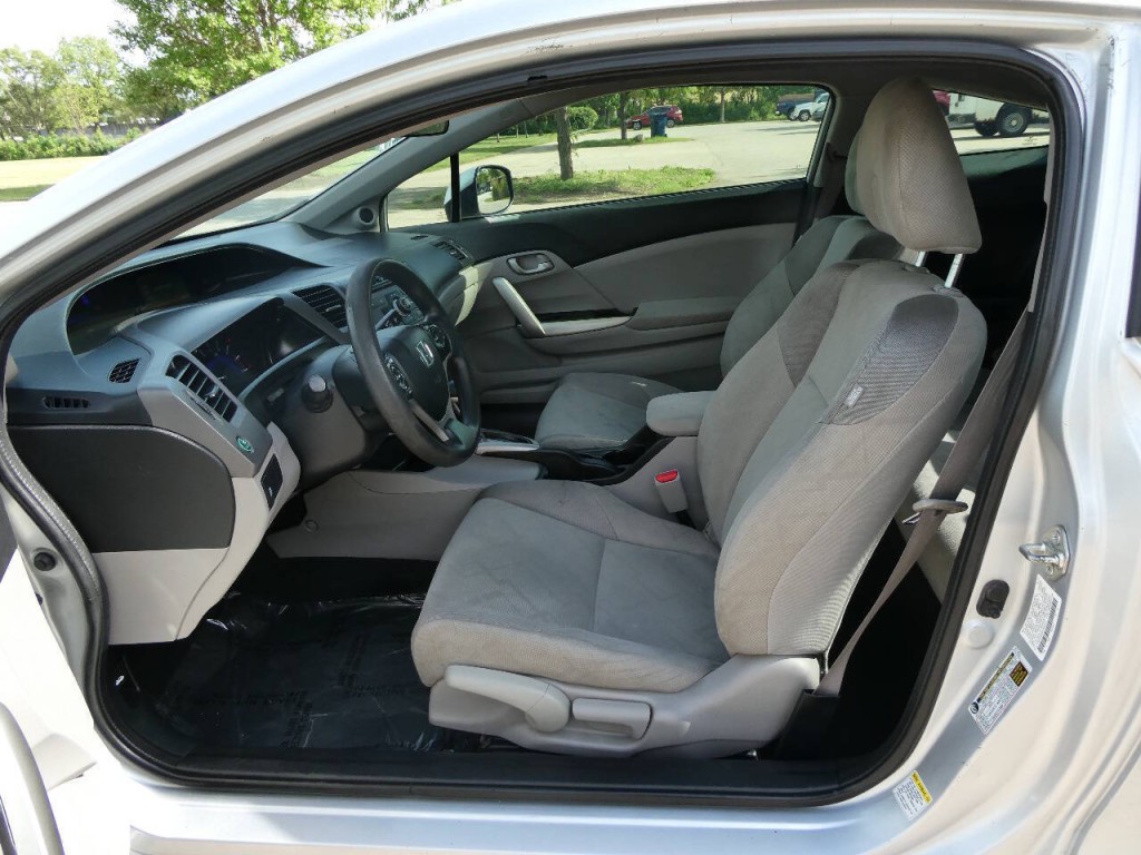 2012 Honda Civic Image 9