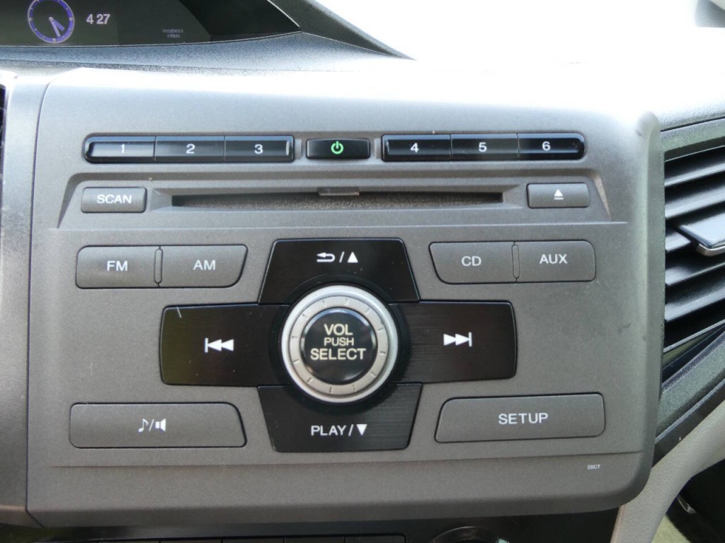 2012 Honda Civic Image 17
