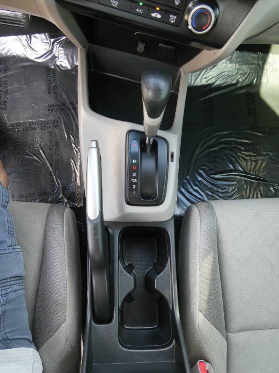 2012 Honda Civic Image 19