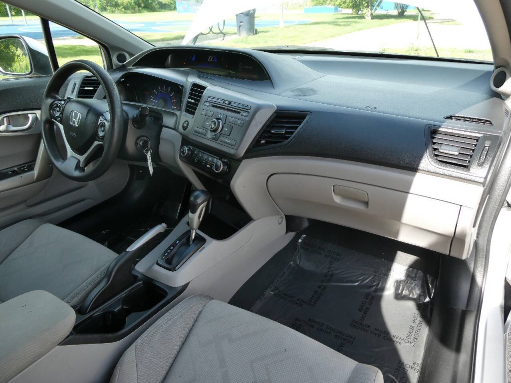 2012 Honda Civic Image 24