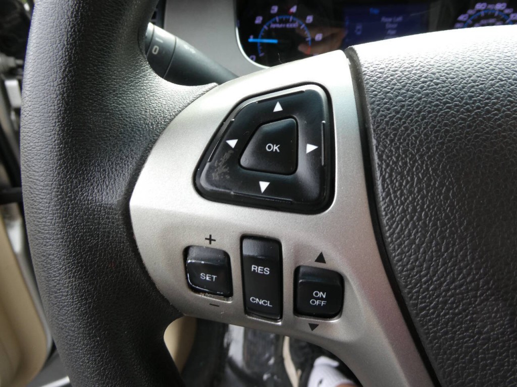 2017 Ford Taurus Image 12